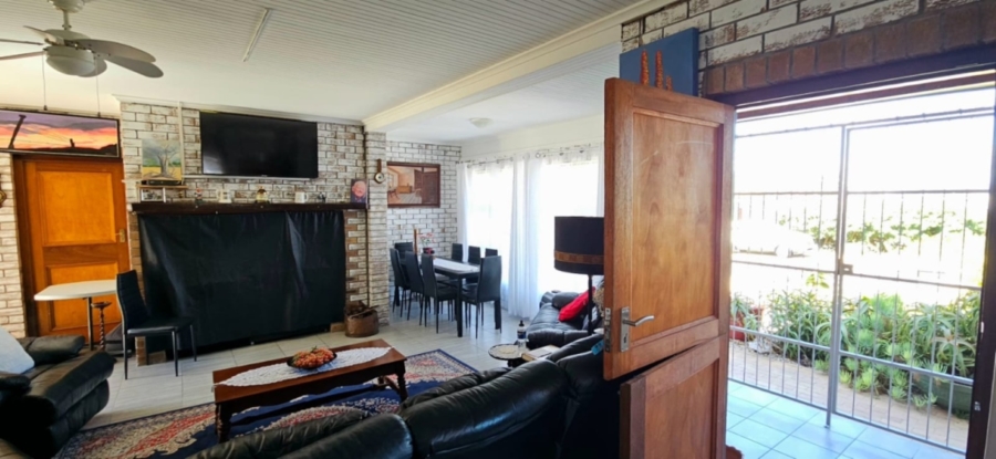 3 Bedroom Property for Sale in Kleinbaai Western Cape